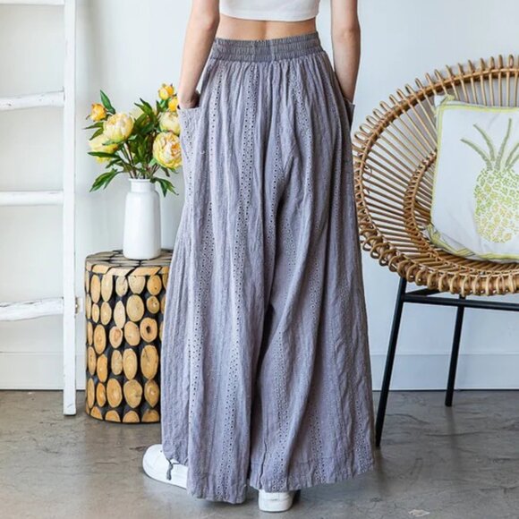 Oli & Hali Mineral Washed Wide Leg Lavendar Eyelet Knit Pants NEW Size Medium - Picture 6 of 9